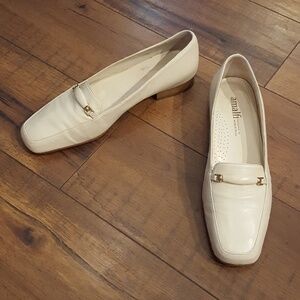 Alamfi Cream‎ and Gold Buckle Leather Flats